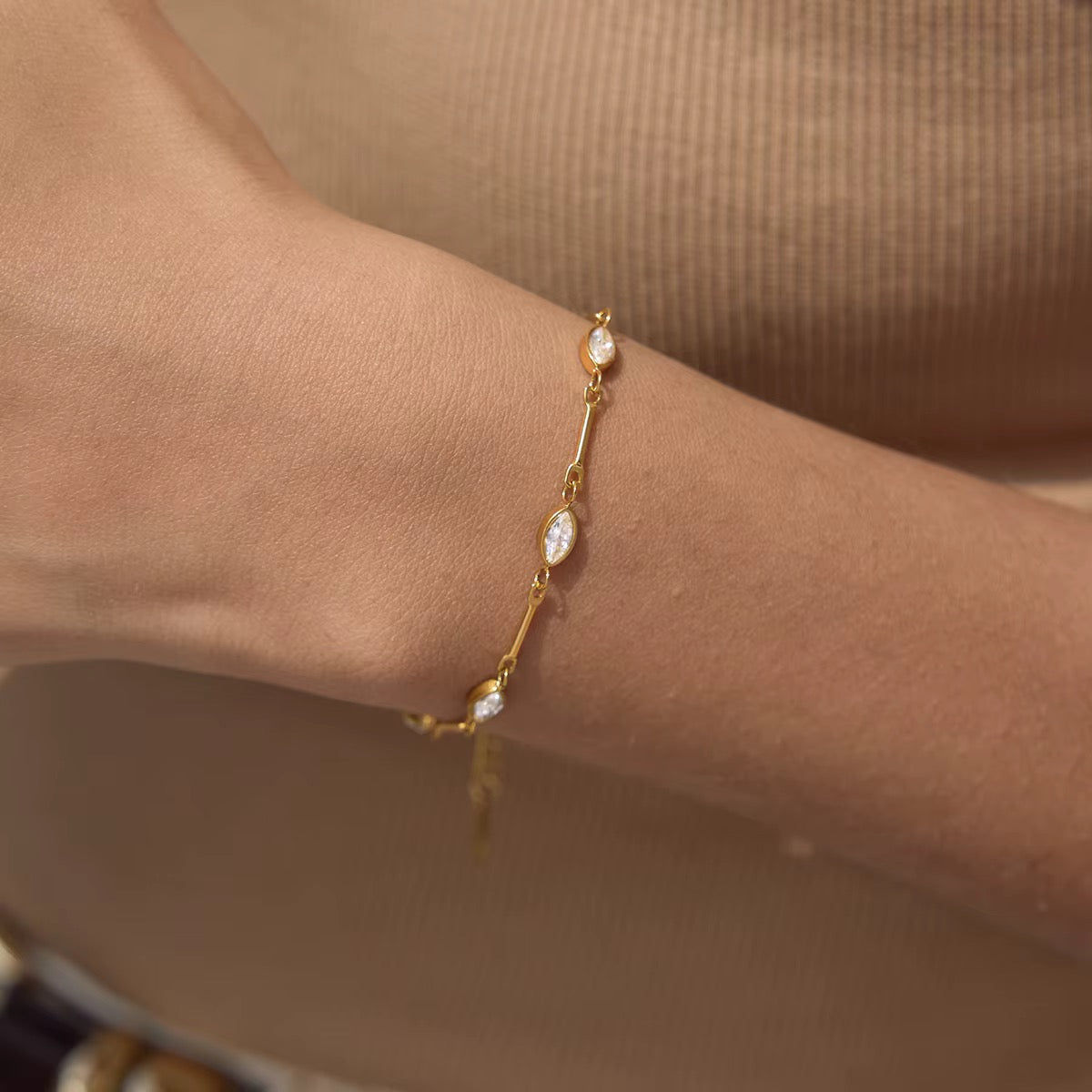 Marquise Stone Dainty Bracelet