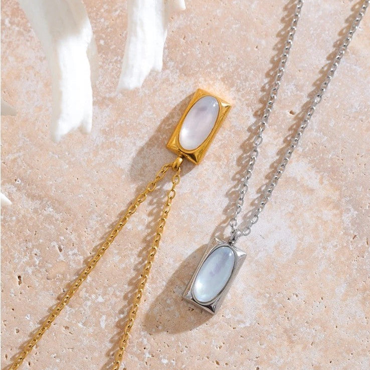 Daisy Necklace
