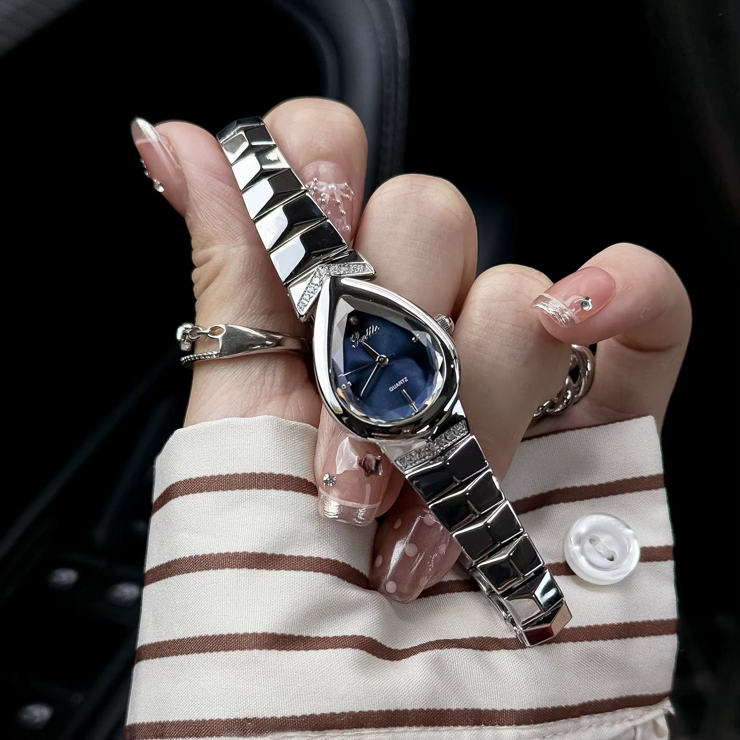Waterdrop Womens Watch - 27.5mm
