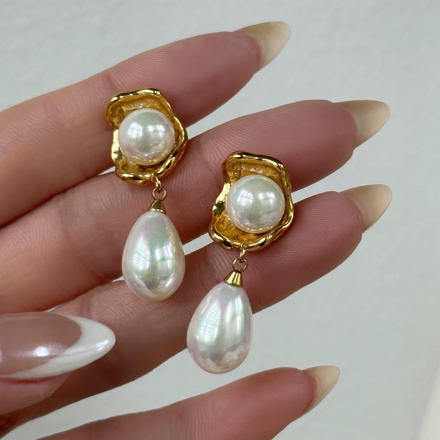 Vintage Gold Pearl Drop Earring
