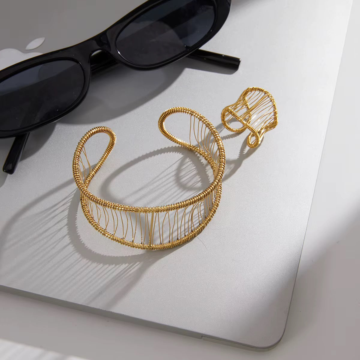 Hollow Wire Open Ring