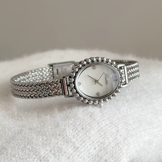 Women Vintage Oval Watch - 25MM