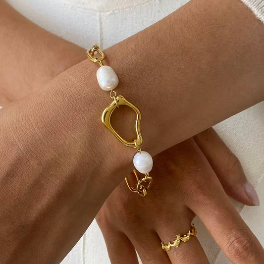 Women Irregular Hollow Pearl Bracelet